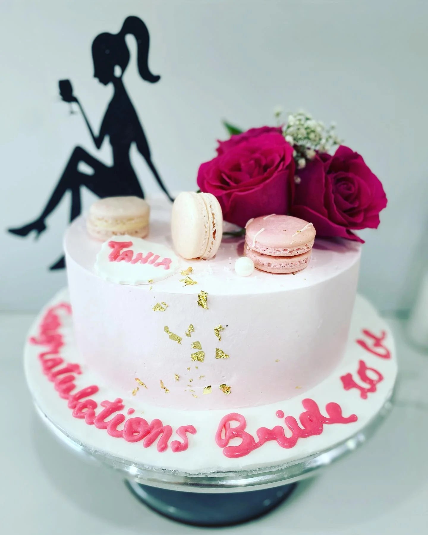 Bridal Bliss Macaron Cake – Elegant Cake for Bridal Showers & Engagements